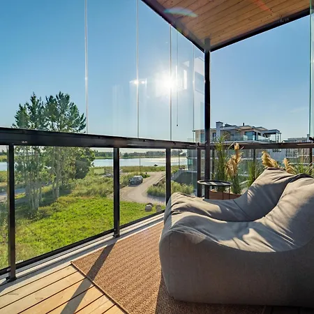 Peaceful Luxury In Marienholm דירה *