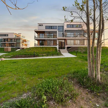 Peaceful Luxury In Marienholm דירה *